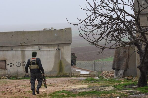 Forces syriennes déployées dans le district de Manbij - Sputnik Afrique