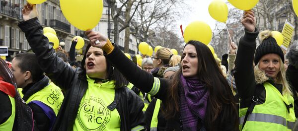 Manifestation de femmes Gilets jaunes à Paris (6 janvier 2019) - Sputnik Afrique