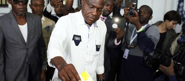 Businessman and candidate Martin Fayulu casting his own vote in DR Congo's presidential elections on December 30 - Sputnik Afrique
