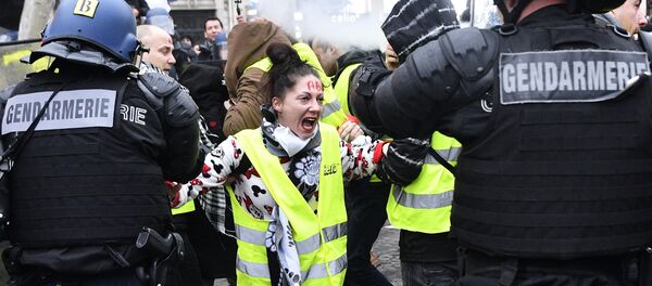 Протестная акция желтых жилетов в Париже - Sputnik Afrique
