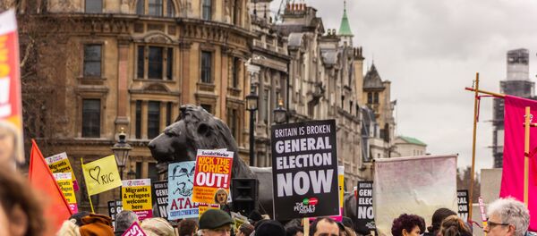 Une manifestation des Gilets jaunes à Londres - Sputnik Afrique