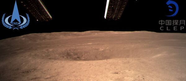 La première image de la face cachée de la Lune prise par la sonde chinoise Chang'e 4 - Sputnik Afrique