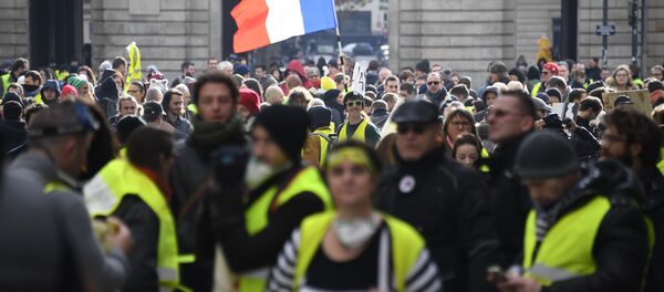 Gilets jaunes à Rennes - Sputnik Afrique