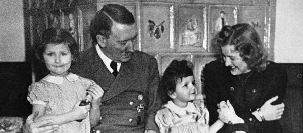 Adolf Hitler et Eva Braun - Sputnik Afrique
