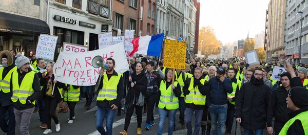 Акции протеста Желтые жилеты во Франции - Sputnik Afrique