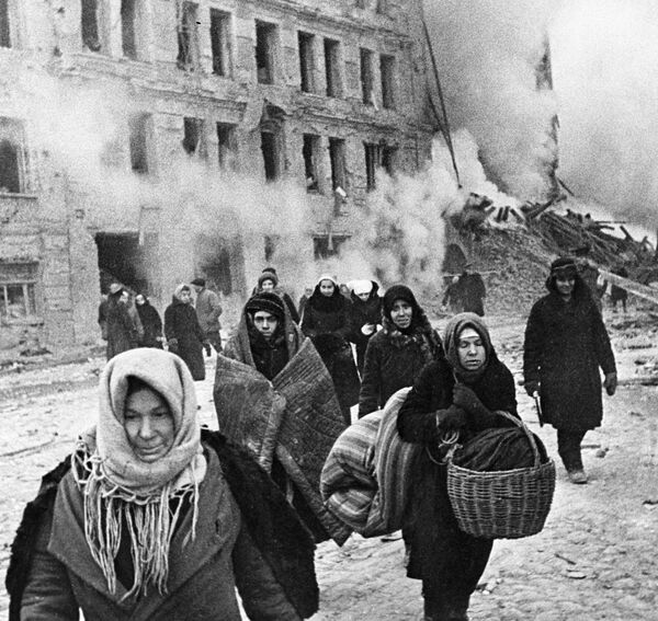 Il était une fois Leningrad, ville martyrisée par les nazis Il était une fois Leningrad, ville martyrisée par les nazis - Sputnik Afrique