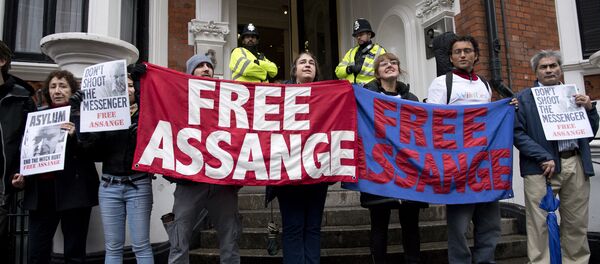 partisans de Julian Assange partisans de Julian Assange - Sputnik Afrique