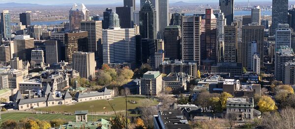 General view of Downtown Montreal, Quebec, taken on November 4, 2018 from the Mount Royal mountain overseeing the city. - Sputnik Afrique