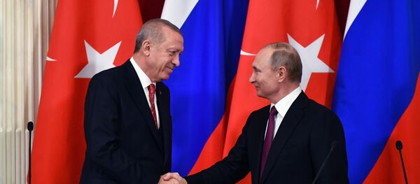 Президент РФ Владимир Путин и президент Турции Реджеп Тайип Эрдоган во время совместной пресс-конференции по итогам встречи - Sputnik Afrique