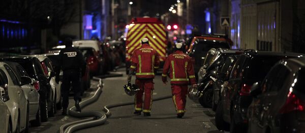 L'incendie dans le 16e arrondissement de Paris, le 5 février 2019 L'incendie dans le 16e arrondissement de Paris, le 5 février 2019 - Sputnik Afrique