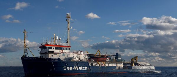 Le navire humanitaire Sea-Watch 3 de l'ONG allemande Sea-Watch - Sputnik Afrique