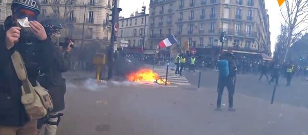 L'acte 13 des Gilets jaunes à Paris L'acte 13 des Gilets jaunes à Paris - Sputnik Afrique