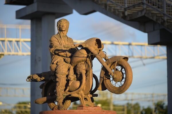 Statue de Victor Tsoï - Sputnik Afrique