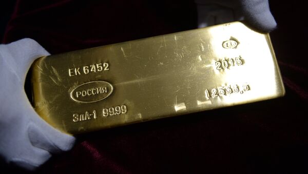 Lingot d'or produit à l'usine d'Ekatérinbourg - Sputnik Afrique