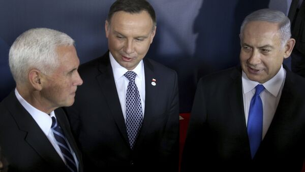 Mike Pence, Andrzej Duda et Benjamin Netanyahu au sommet de Varsovie - Sputnik Afrique