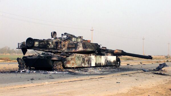 Un char M1 Abrams détruit - Sputnik Afrique