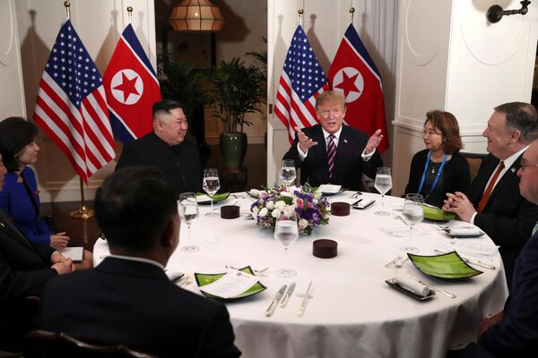 L’accueil de Donald Trump et de Kim Jong-un à Hanoï - Sputnik Afrique