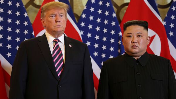 Donald Trump et Kim Jong Un à Hanoï - Sputnik Afrique