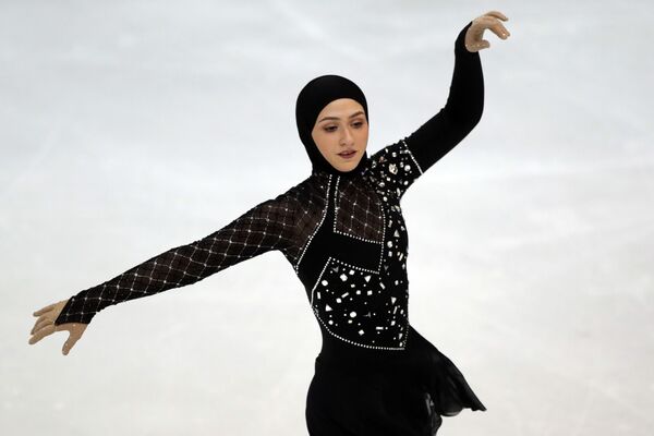Zahra Lari, la première patineuse artistique en hijab - Sputnik Afrique