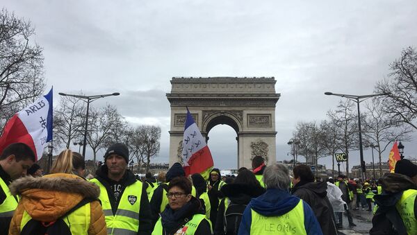 Les Gilets jaunes se mobilisent à Paris pour leur acte 17, le 9 mars - Sputnik Afrique