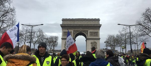 Les Gilets jaunes se mobilisent à Paris pour leur acte 17, le 9 mars - Sputnik Afrique