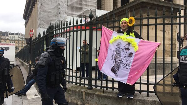 Les Gilets jaunes se mobilisent à Paris pour leur acte 17, le 3 mars - Sputnik Afrique