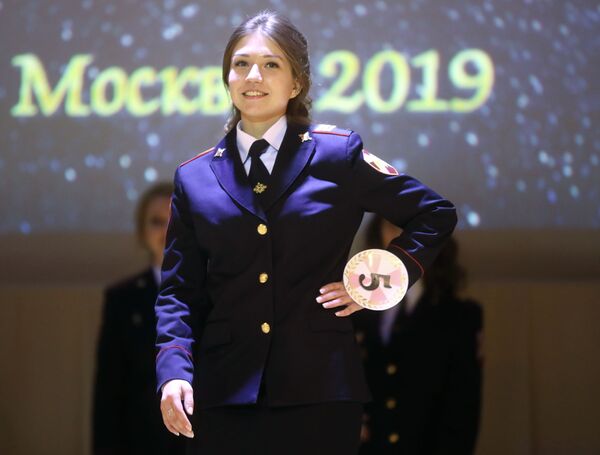 La beauté en uniforme: finale du concours Miss Rosgvardia Moscou 2019 - Sputnik Afrique