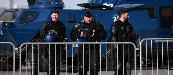 Police déployée pour une manifestation des Gilets jaunes (image d'illustration) - Sputnik Afrique