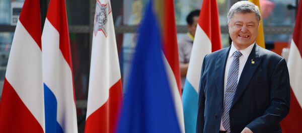Piotr Porochenko pendant le sommet de l'UE en 2007 - Sputnik Afrique