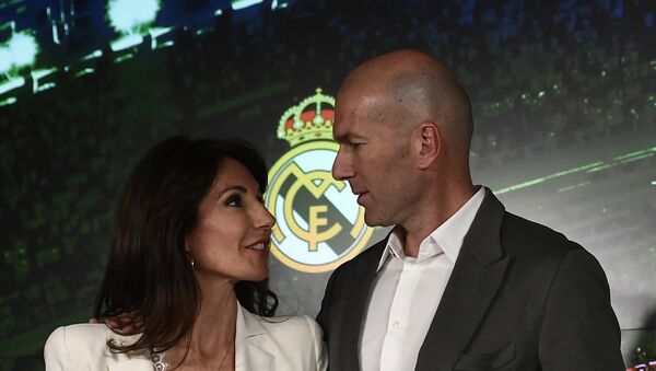 Zinédine Zidane et son épouse - Sputnik Afrique