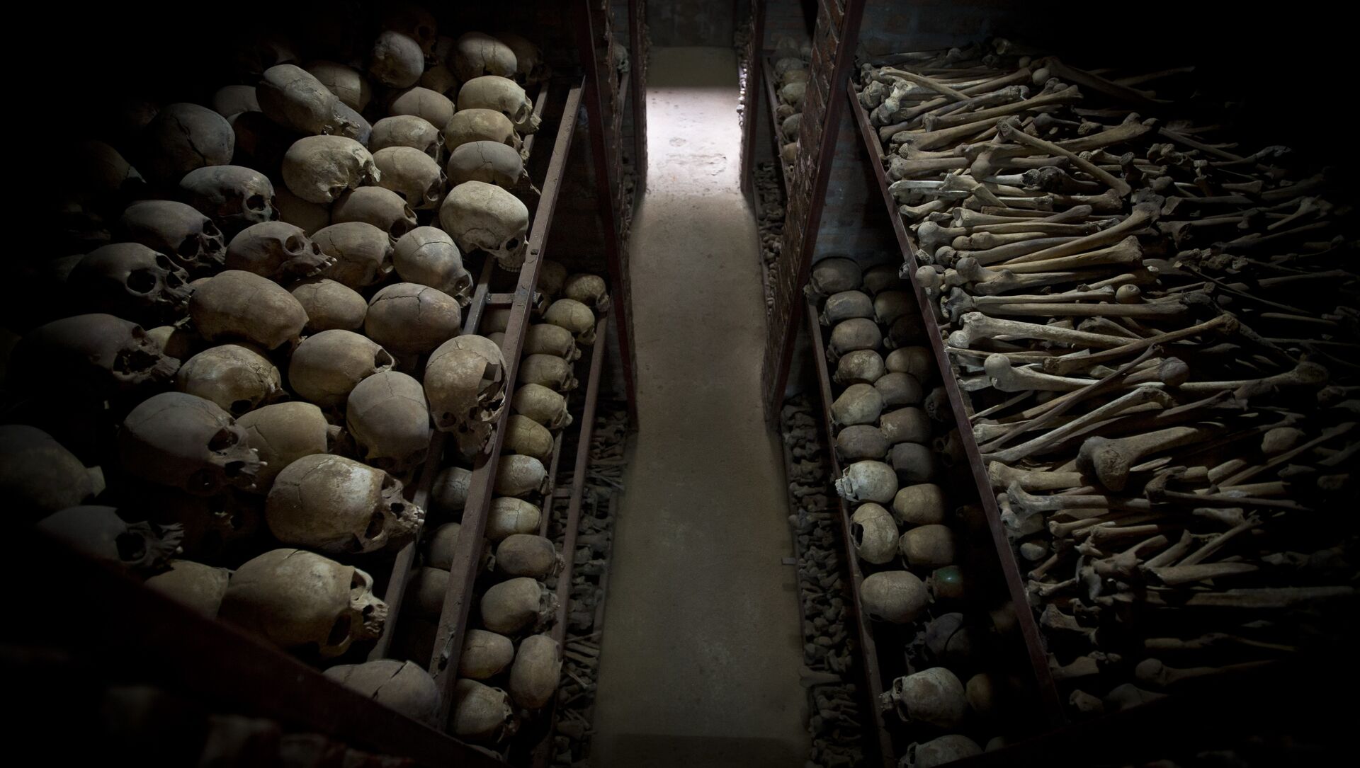 Crânes de Rwandais massacrés en 1994 - Sputnik Afrique, 1920, 26.03.2021