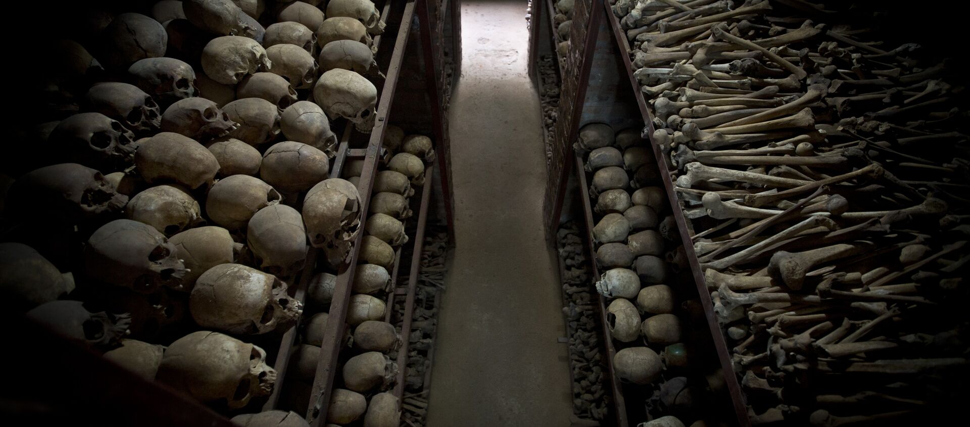 Crânes de Rwandais massacrés en 1994 - Sputnik Afrique, 1920, 29.03.2021