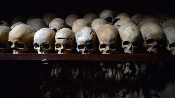 Crânes au mémorial du génocide à Nyamata - Sputnik Afrique