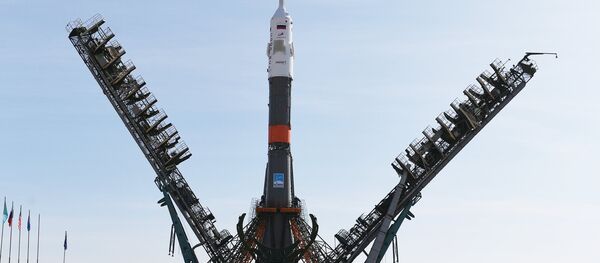 Le lanceur Soyouz-FG installé sur un pas de tir du cosmodrome de Baïkonour - Sputnik Afrique