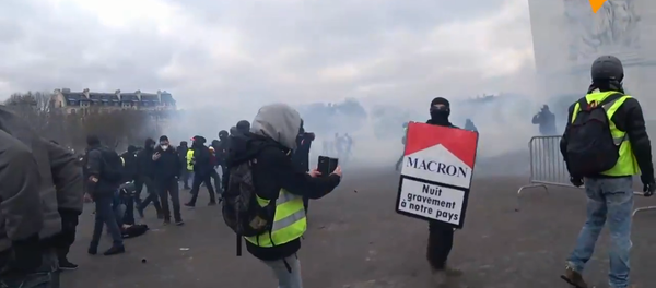 Acte 18: les Gilets jaunes défilent à Paris, le 16 mars 2019 - Sputnik Afrique