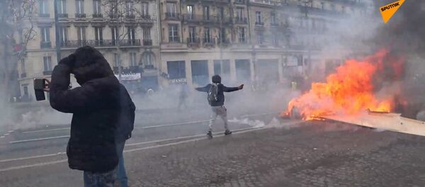 Acte 18: les Gilets jaunes défilent à Paris, le 16 mars 2019 - Sputnik Afrique
