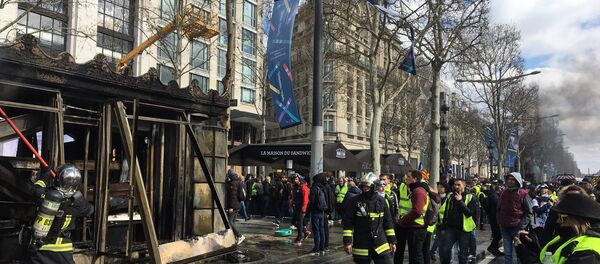 Acte 18: les Gilets jaunes défilent à Paris, le 16 mars 2019 Acte 18: les Gilets jaunes défilent à Paris, le 16 mars 2019 - Sputnik Afrique