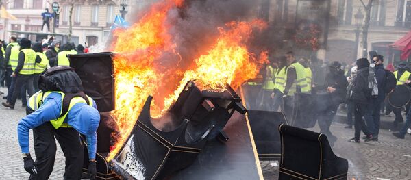 Acte 18: les Gilets jaunes défilent à Paris, le 16 mars 2019 - Sputnik Afrique
