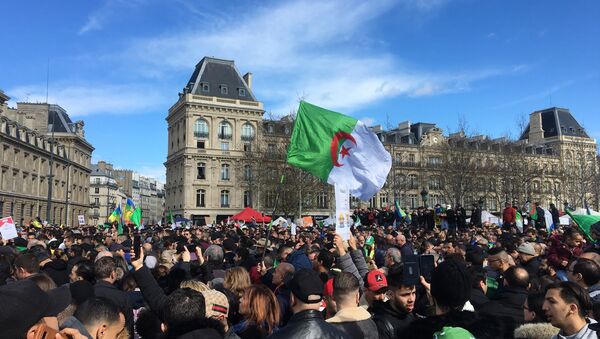 Manifestation à Paris - Sputnik Afrique