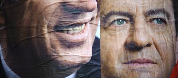 Francois Bayrou (à gauche) et Jean-Luc Mélenchon (archives) - Sputnik Afrique
