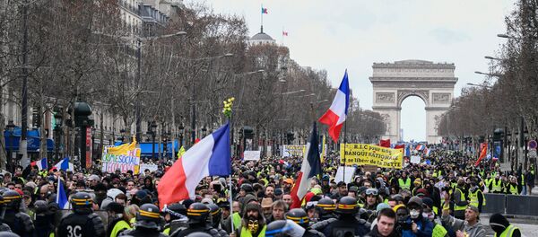 Акция протеста жёлтых жилетов во Франции - Sputnik Afrique