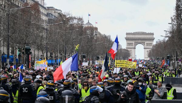Акция протеста жёлтых жилетов во Франции - Sputnik Afrique