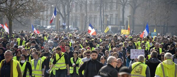 Gilets jaunes à Metz - Sputnik Afrique
