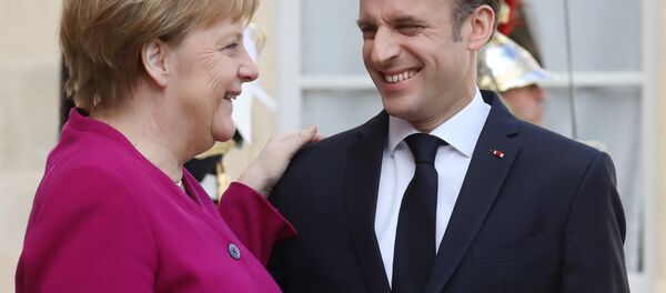 Angela Merkel et Emmanuel Macron à l’Élysée Angela Merkel et Emmanuel Macron à l’Élysée - Sputnik Afrique