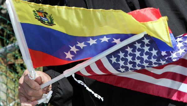 Drapeaux du Venezuela et des Etats-Unis - Sputnik Afrique