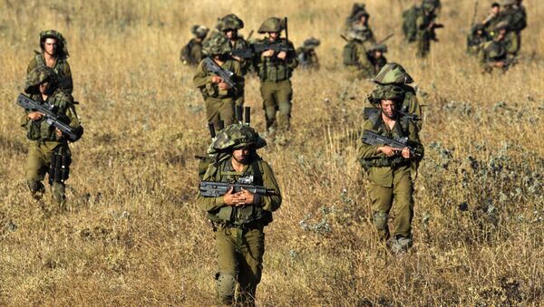 des soldats israéliens en exercice sur les hauteurs du Colan occupées - Sputnik Afrique