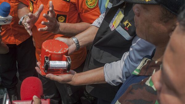 Crash de l'avion Lion Air en Indonésie: une des boîtes noires retrouvée - Sputnik Afrique