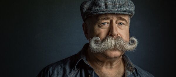 Un homme - Sputnik Afrique