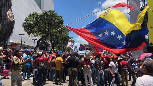 Une manifestations des partisans du gouvernement à Caracas - Sputnik Afrique