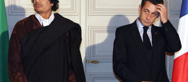 Sarkozy et Kadhafi Sarkozy et Kadhafi - Sputnik Afrique